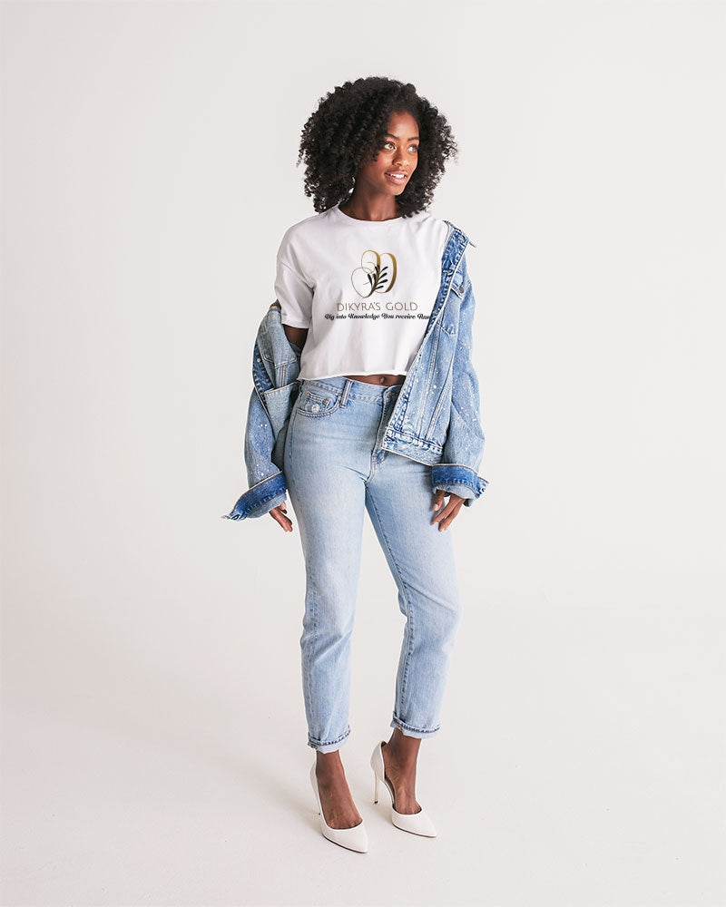 white/Gold Women's All-Over Print Lounge Cropped Tee